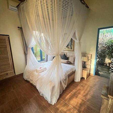 Cantika Zest Guest House ウブド エクステリア 写真