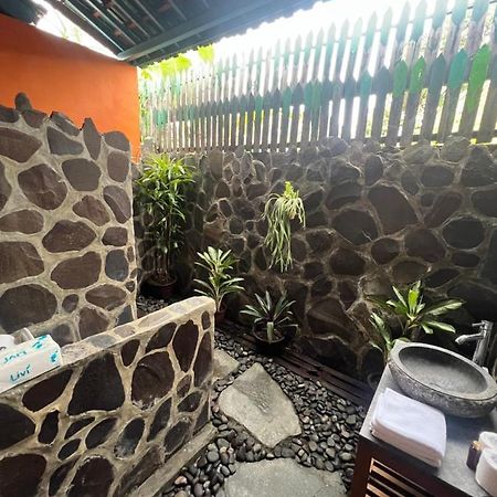 Cantika Zest Guest House ウブド エクステリア 写真