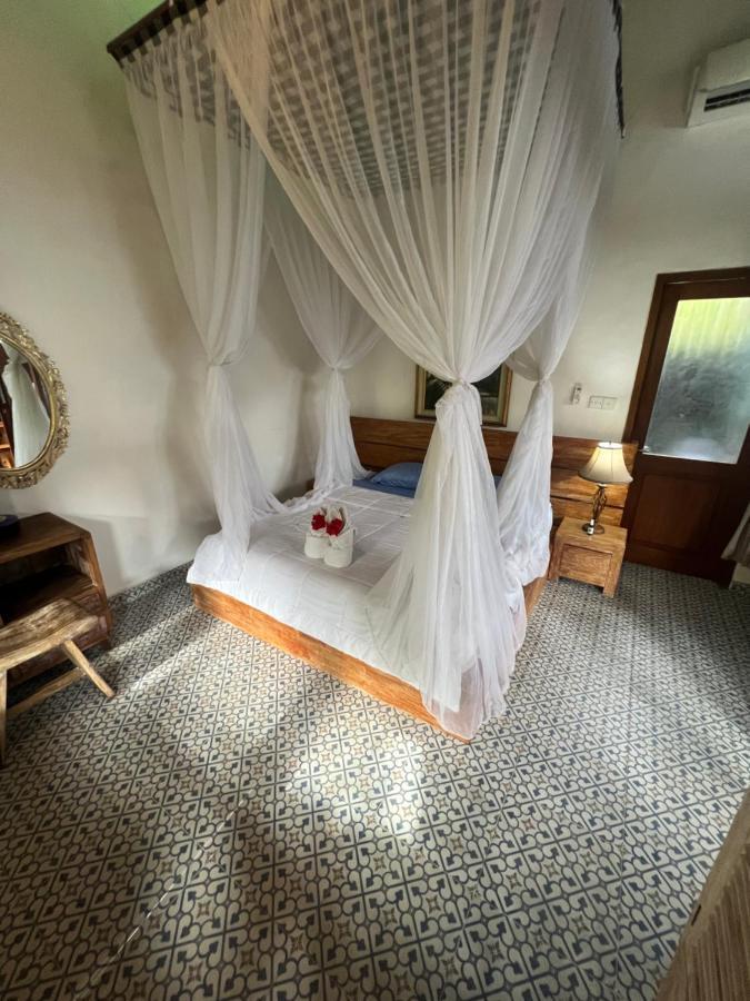 Cantika Zest Guest House ウブド エクステリア 写真